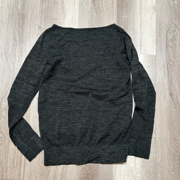 Nike Women's Black Crew Neck Sweater - Picture 3 of 3